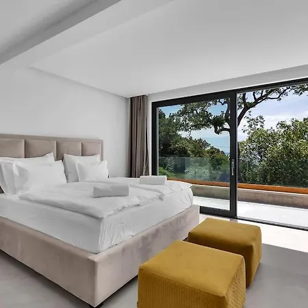 Marta - Luxury Villa Baska Voda