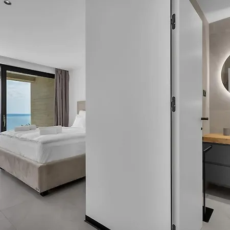 Marta - Luxury Villa Baska Voda