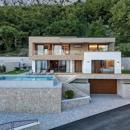 Marta - Luxury Villa